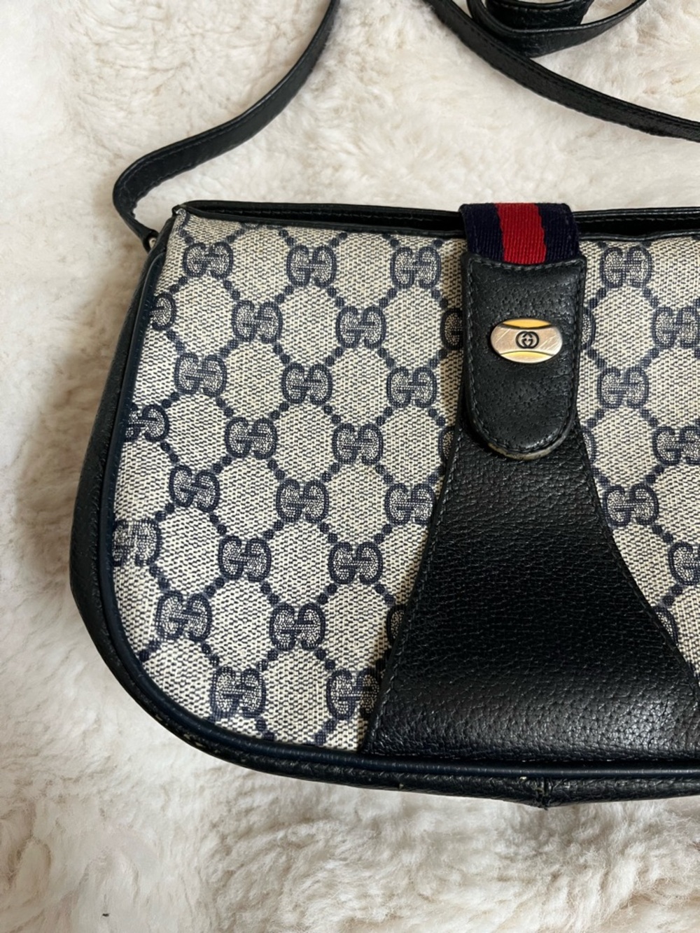 Vintage GUCCI GG Supreme Sherry Line Shoulder Bag PVC Navy Gold 72 02 024 - READ - Picture 2 of 16